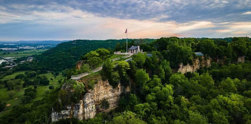 Bluff picture